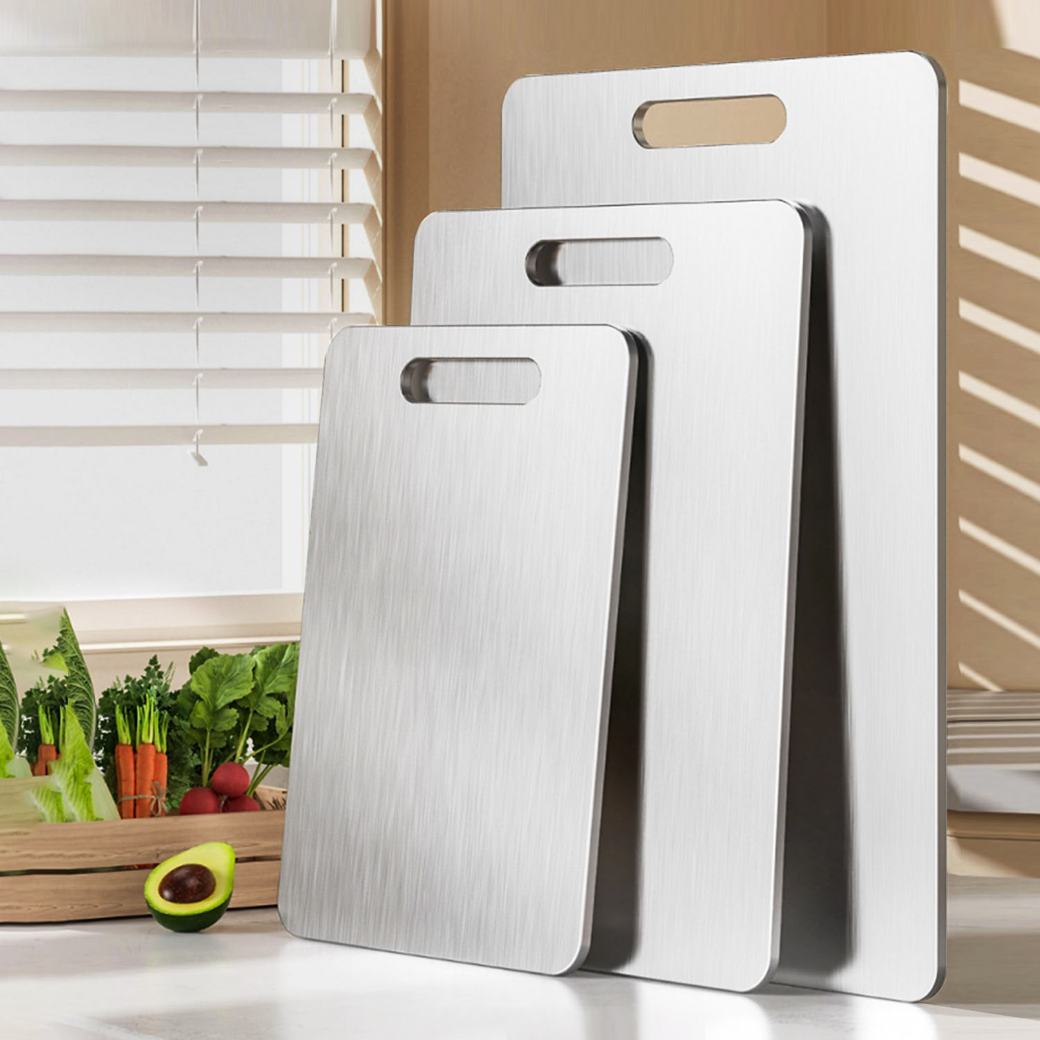 厚さ1/1.2/1.5/2mmの純チタン製まな板 キャンプ用 - Camp Cutting Board のレビューと価格