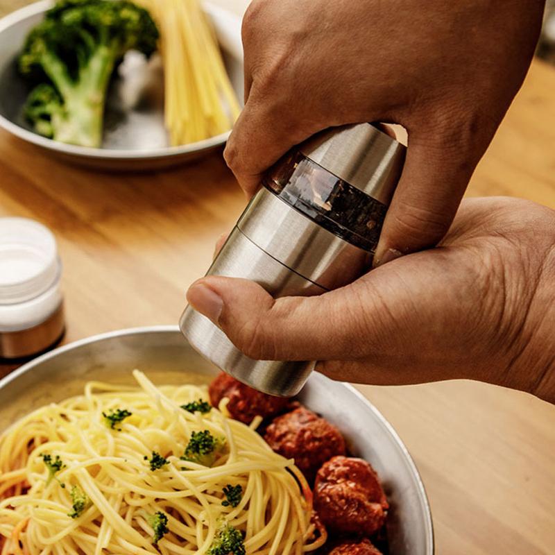 旅行用調味料容器 ペッパーグラインダー 4-in-1 ポータ - Camping Cooking Set For 4 のレビューと価格