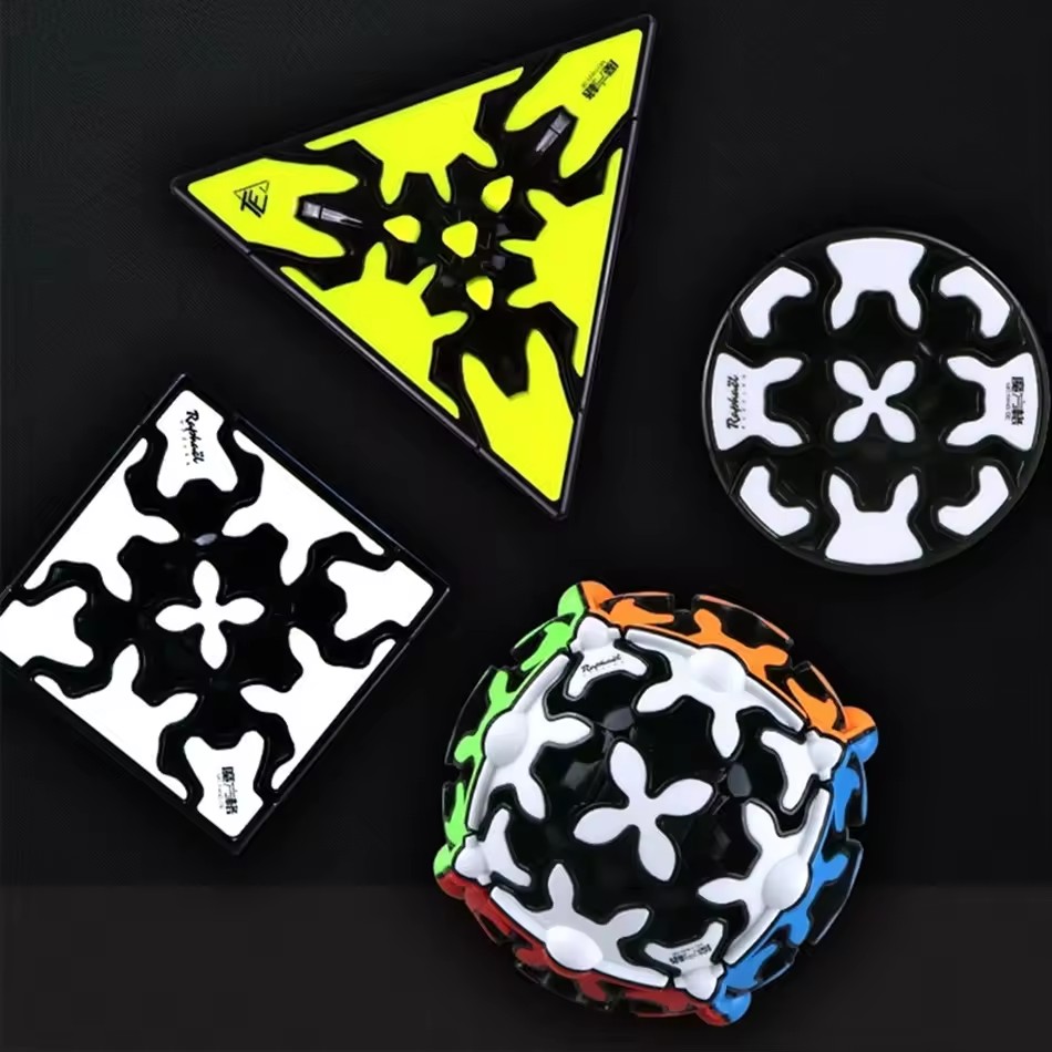 QiYi ギアキューブ 3x3x3 ピラミッド円筒クリエイテ - Fire Starter Cube のレビューと価格