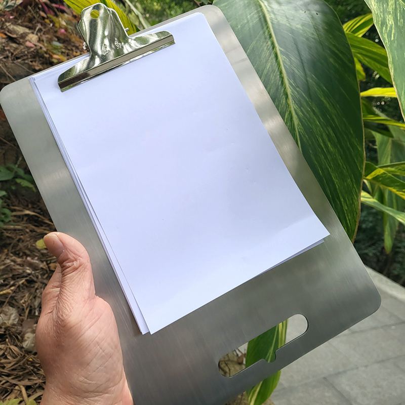 家庭用キッチン調理用厚手チタン合金カッティングボードピクニッ - Camp Cutting Board のレビューと価格
